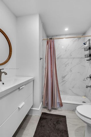 7001 W 35th Ave 169, Hialeah, FL 33018