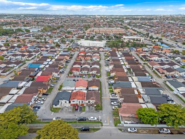 7001 W 35th Ave 169, Hialeah, FL 33018