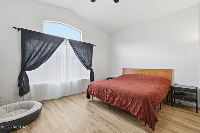 3670 W Tybolt Drive, Tucson, AZ 85746