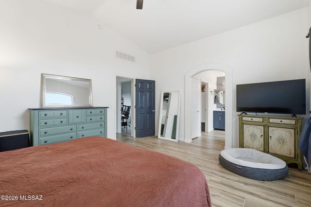 3670 W Tybolt Drive, Tucson, AZ 85746