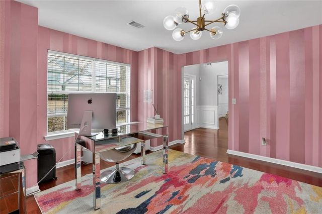 510 Platoro SW Court, Atlanta, GA 30331