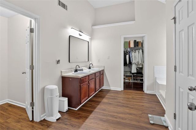 510 Platoro SW Court, Atlanta, GA 30331