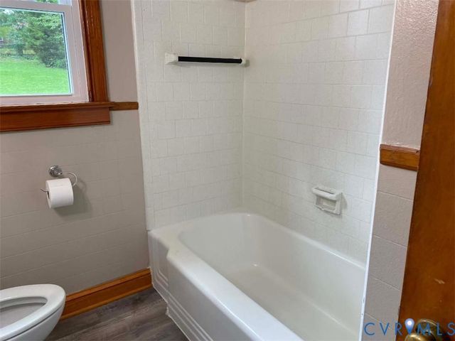 605 Walnut Ave, Colonial Heights, VA 23834