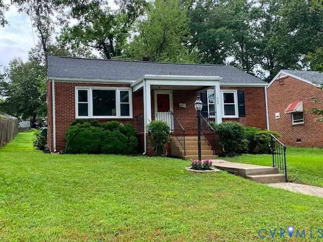 605 Walnut Ave, Colonial Heights, VA 23834