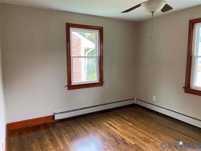 605 Walnut Ave, Colonial Heights, VA 23834