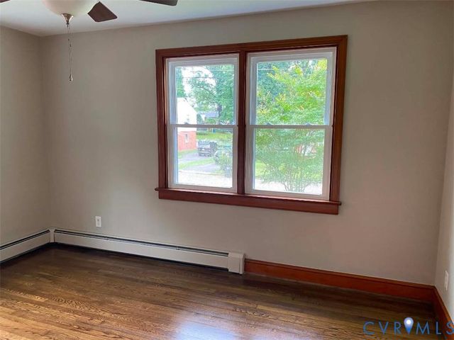 605 Walnut Ave, Colonial Heights, VA 23834