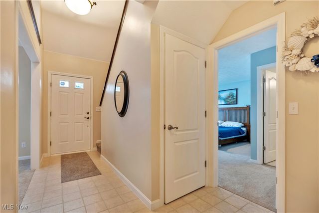 10397 W Cobblestone Lane, Twinsburg, OH 44087