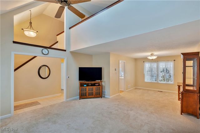 10397 W Cobblestone Lane, Twinsburg, OH 44087