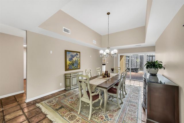 16 Charleston Street N, Sugar Land, TX 77478