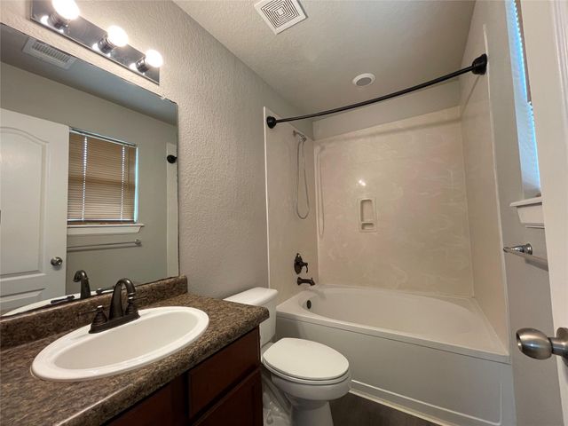1116 Canada Wild DR, Buda, TX 78610
