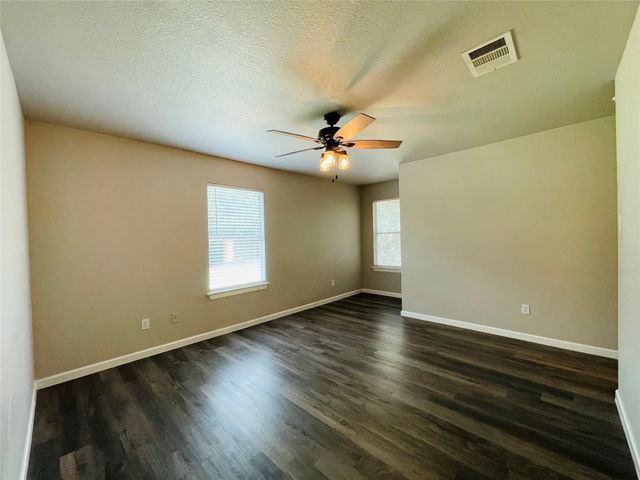 1116 Canada Wild DR, Buda, TX 78610