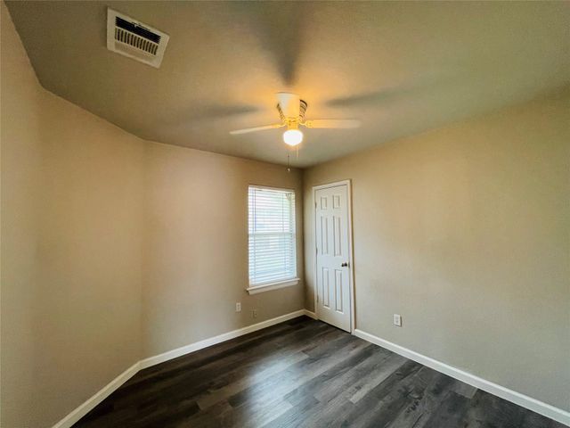 1116 Canada Wild DR, Buda, TX 78610