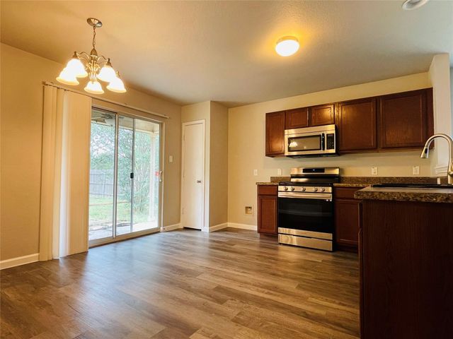 1116 Canada Wild DR, Buda, TX 78610