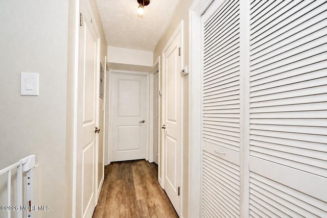 56 Farnham Square, Sayreville, NJ 08859