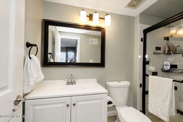 56 Farnham Square, Sayreville, NJ 08859