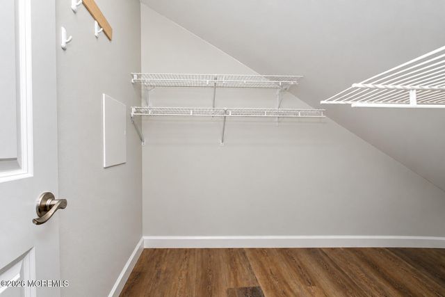 56 Farnham Square, Sayreville, NJ 08859