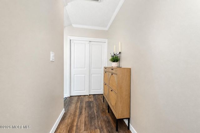 56 Farnham Square, Sayreville, NJ 08859
