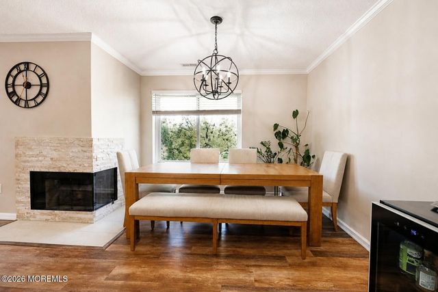 56 Farnham Square, Sayreville, NJ 08859