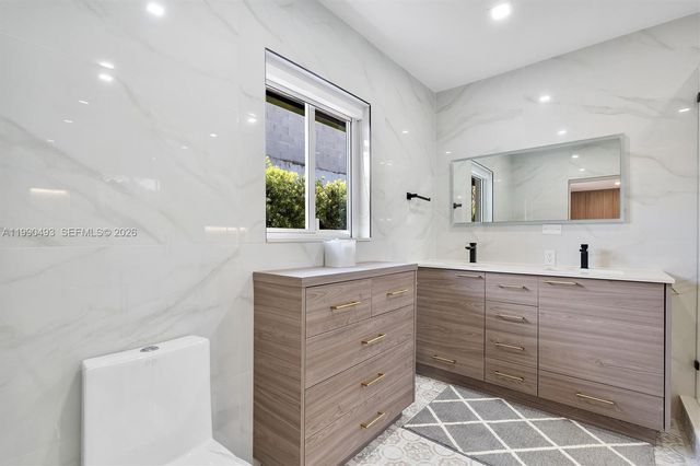 261 NE 47th St, Miami, FL 33137