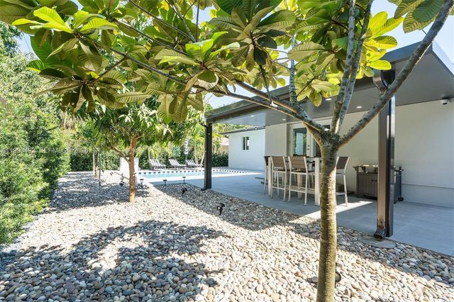 261 NE 47th St, Miami, FL 33137