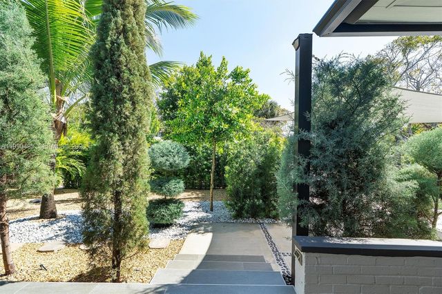 261 NE 47th St, Miami, FL 33137