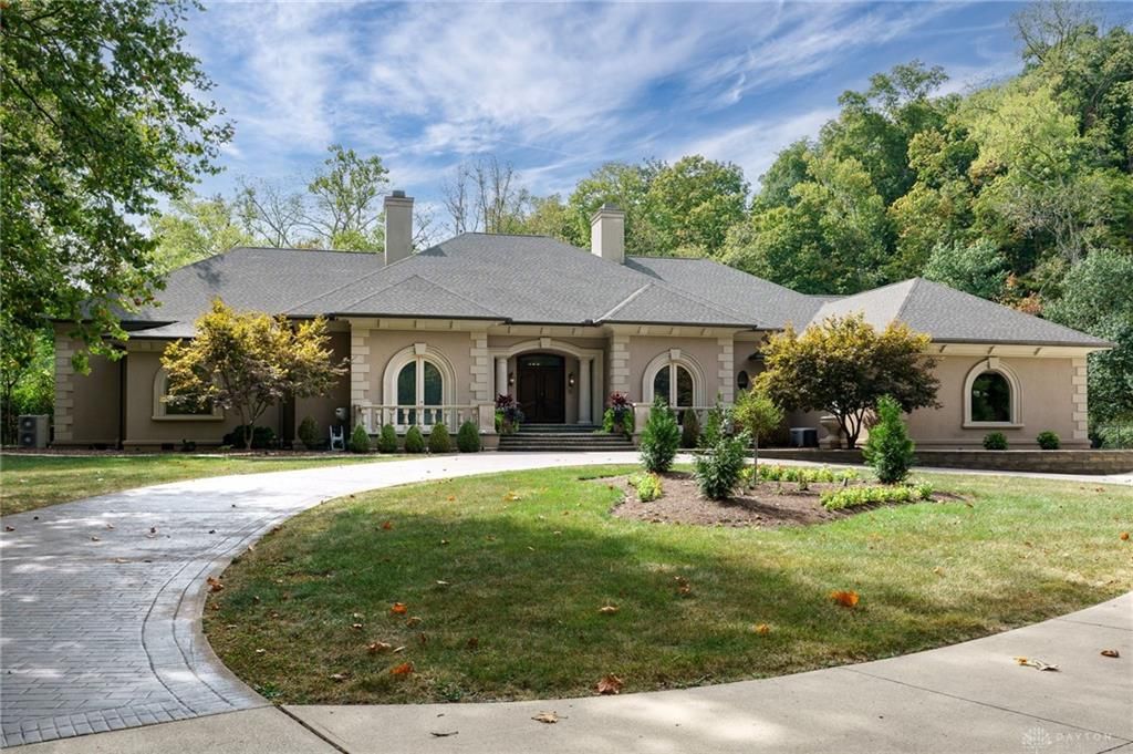 1658 W Alex Bell Road, Washington Twp, OH 45459