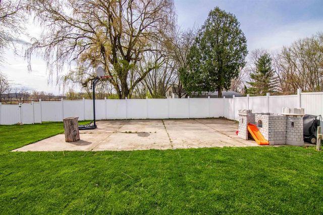 946 E Madison Street, Waterloo, WI 53594