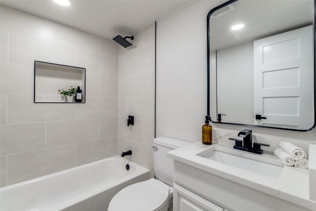 706 Via Del Rey, Mesquite, TX 75150