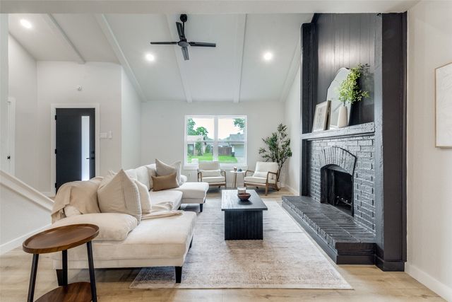 706 Via Del Rey, Mesquite, TX 75150