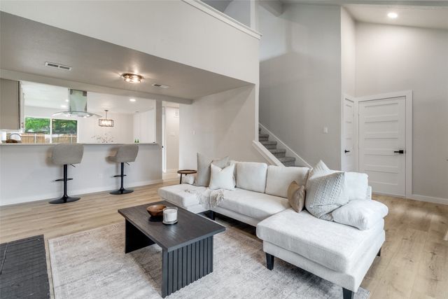 706 Via Del Rey, Mesquite, TX 75150