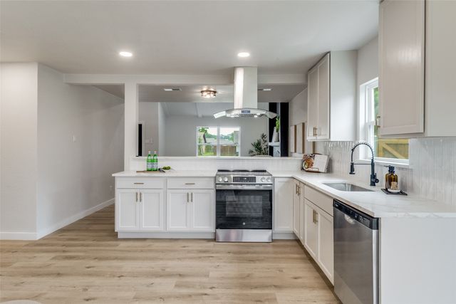 706 Via Del Rey, Mesquite, TX 75150