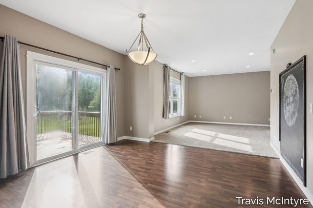 6838 Fox Meadow Drive NE, Rockford, MI 49341