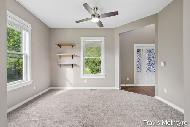6838 Fox Meadow Drive NE, Rockford, MI 49341