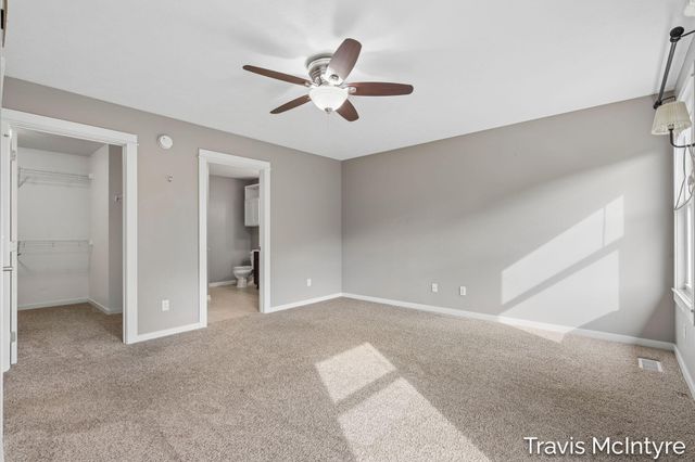 6838 Fox Meadow Drive NE, Rockford, MI 49341