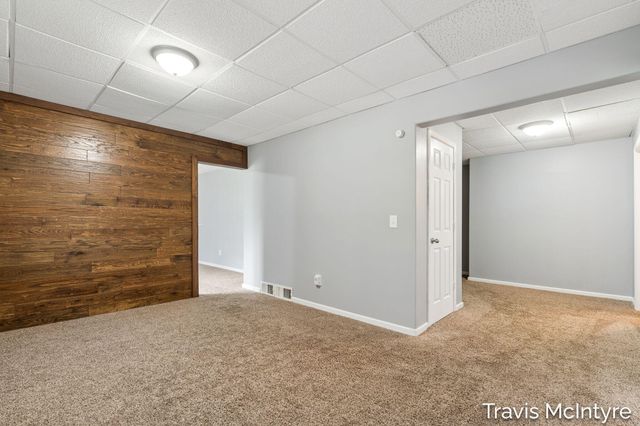 6838 Fox Meadow Drive NE, Rockford, MI 49341