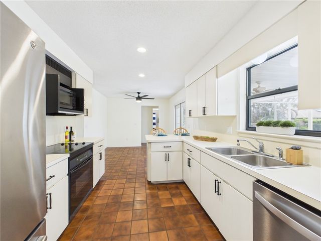 225 Midvale Terrace, Sebastian, FL 32958