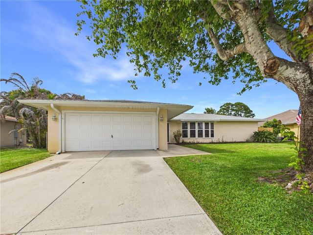 225 Midvale Terrace, Sebastian, FL 32958