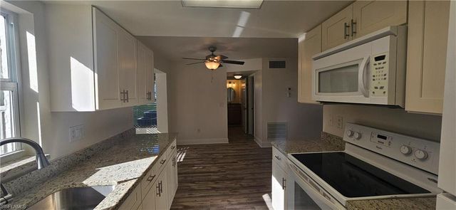 1506 Edgewater CIR # 2, Fort Myers, FL 33919