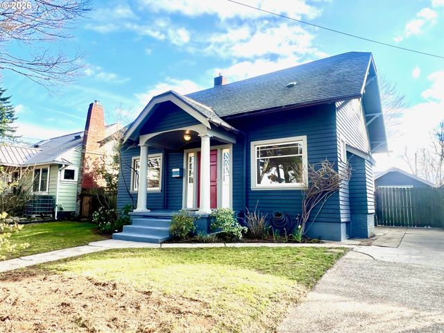 656 Ne BUFFALO St, Portland, OR 97211