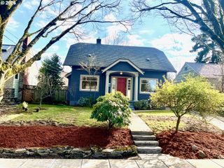 656 Ne BUFFALO St, Portland, OR 97211