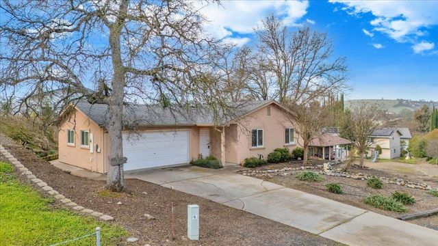 342 Poker Flat Rd, Copperopolis, CA 95228