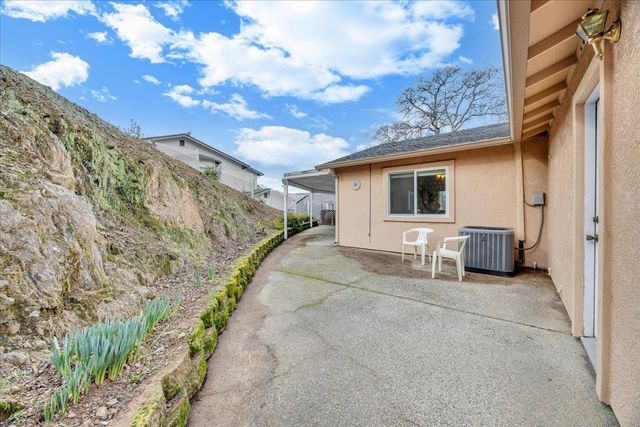 342 Poker Flat Rd, Copperopolis, CA 95228