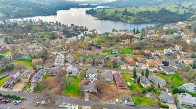 342 Poker Flat Rd, Copperopolis, CA 95228