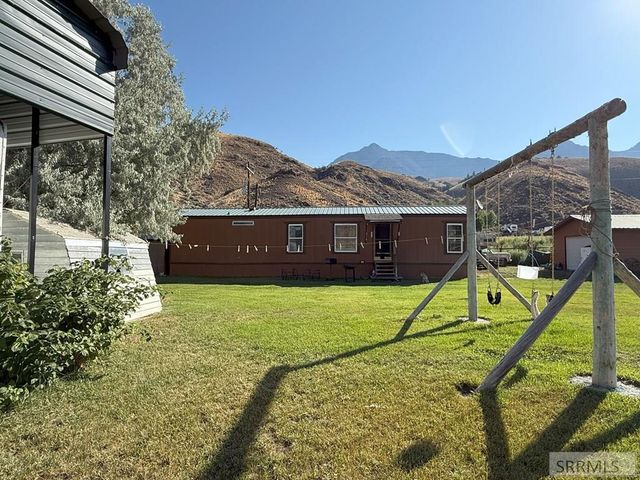 233 Obsidian Drive, Salmon, ID 83467