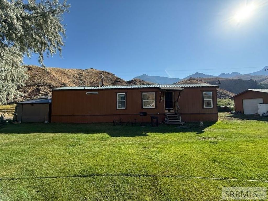 233 Obsidian Drive, Salmon, ID 83467