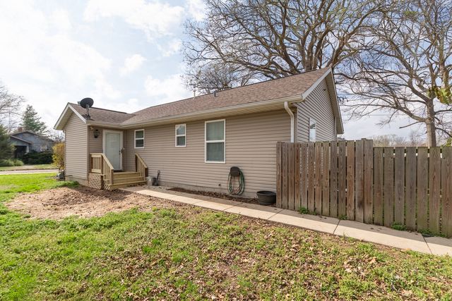 1914 Clarke Street, Murphysboro, IL 62966