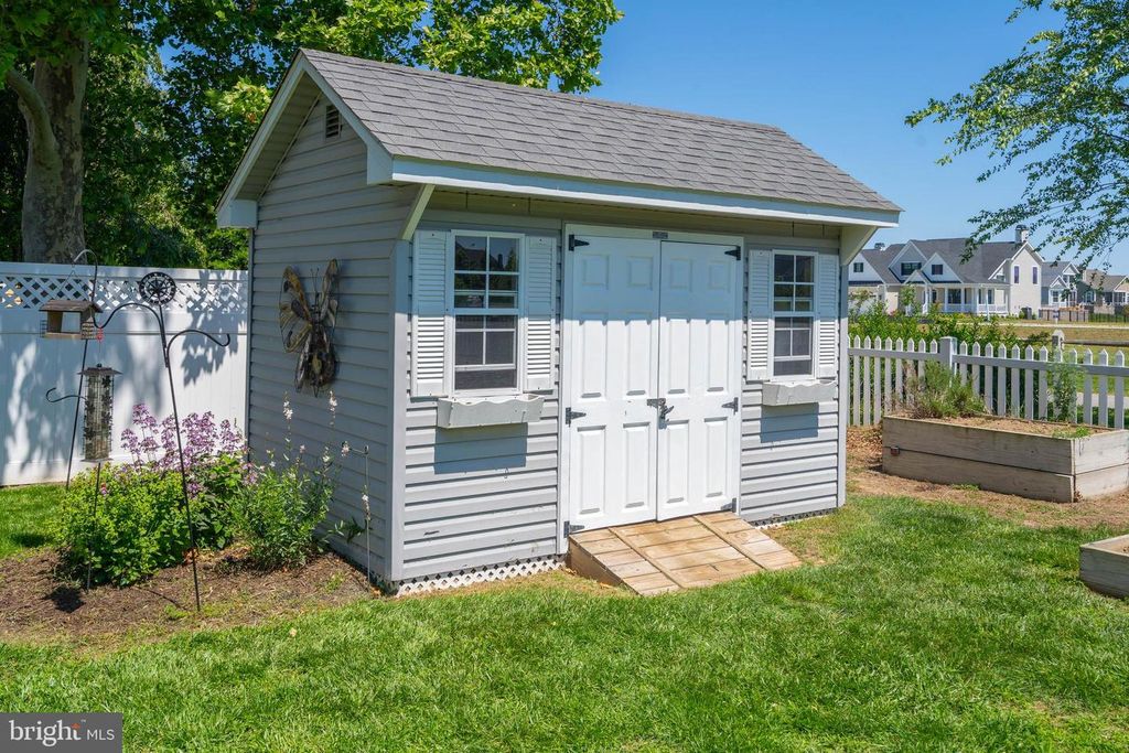 Image 32 of property listing at 18 BAY BREEZE DR, Lewes, DE 19958