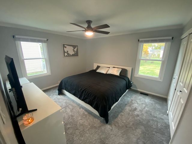 513 Fenton Avenue, Romeoville, IL 60446