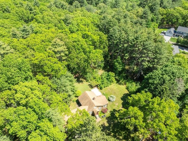 38 Rutland St, Carlisle, MA 01741