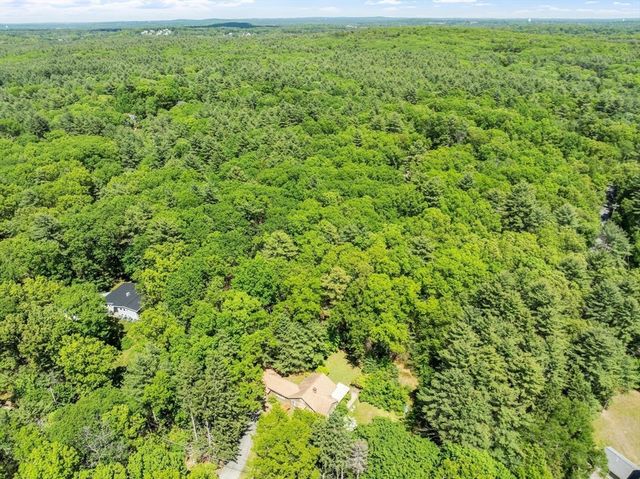 38 Rutland St, Carlisle, MA 01741
